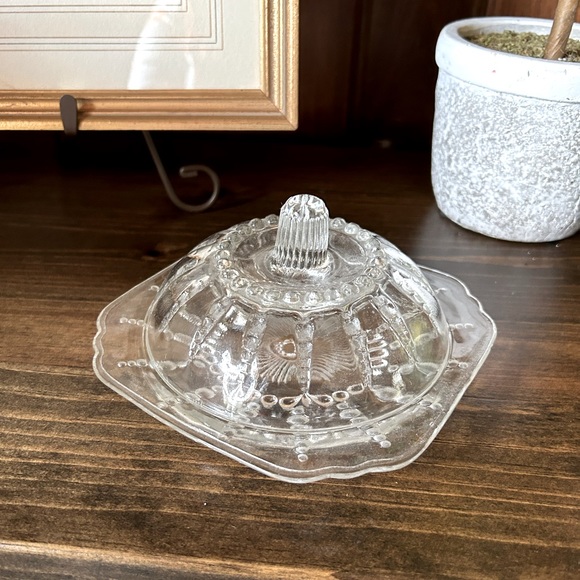 Vintage Dining Vintage Depression Oyster And Pearl Butter Dish